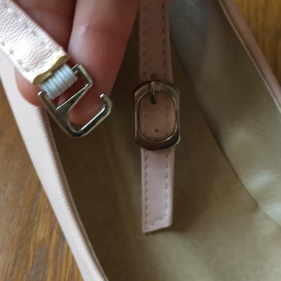 Light pink Lolita heels. - Picture 3 of 4